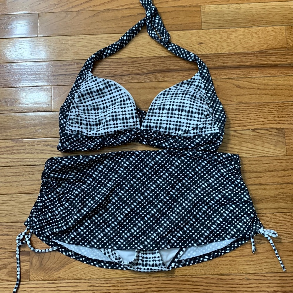 Athleta 2 piece swim suit